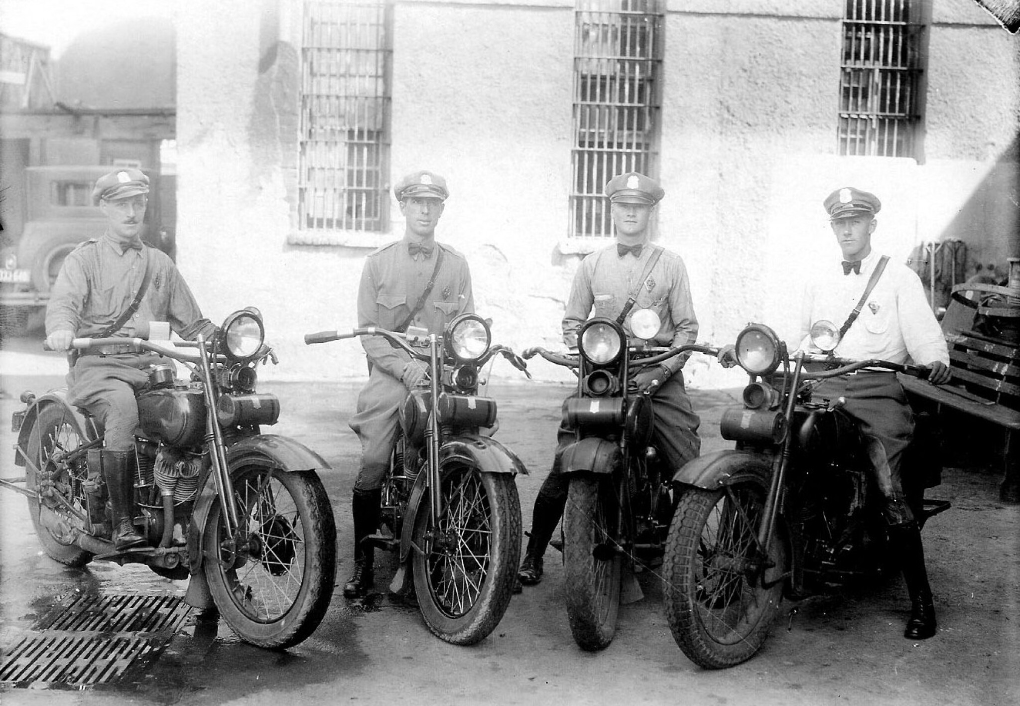  El Paso Police motorcycle officers - 1928 - DIGIE