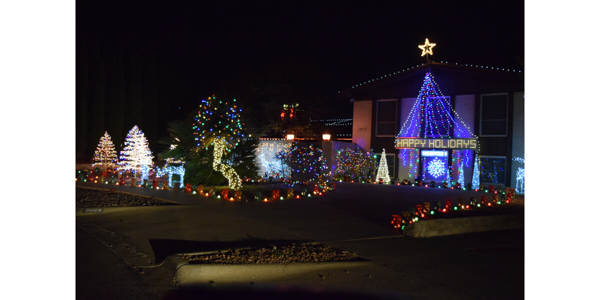 East Ridge Christmas Lights 2015 wall