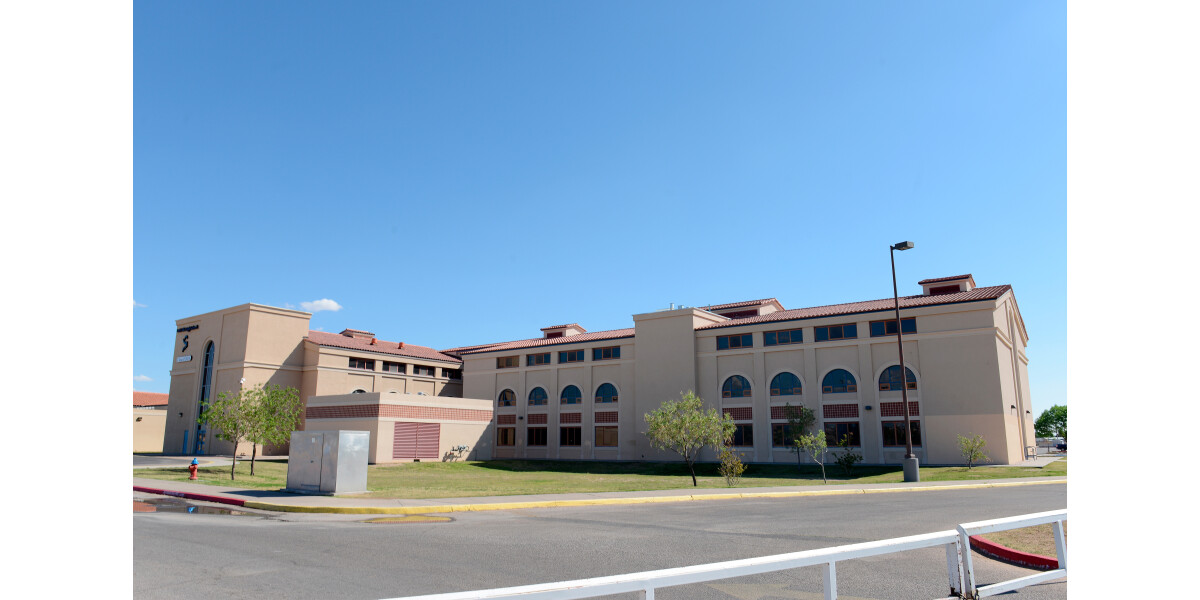 Del Valle High School | wall