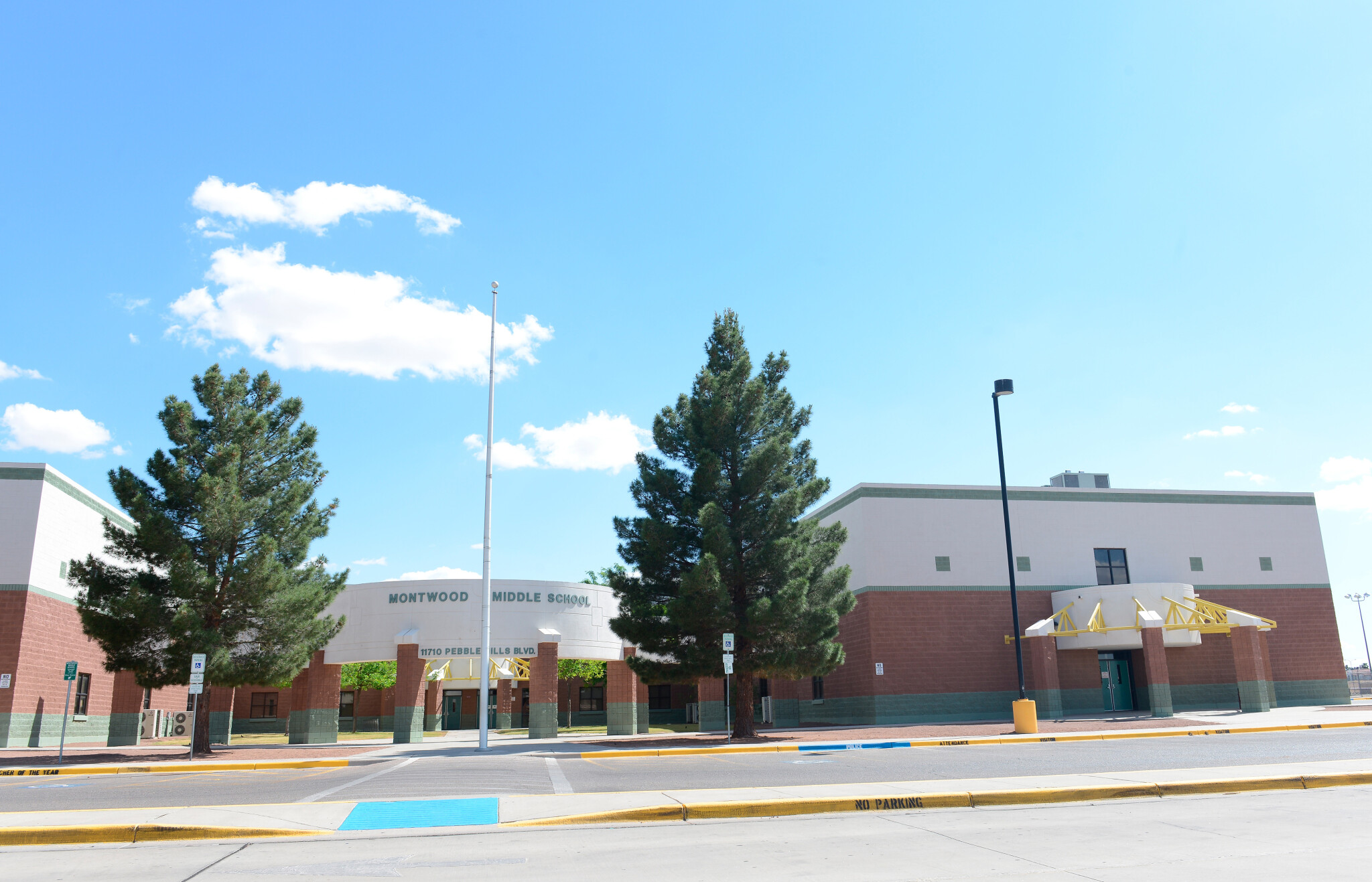 Montwood Middle School - El Paso, Texas - DIGIE